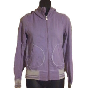 Lululemon Zip up hoodie/ jacket. Size 4. Great used condition, no flaws.